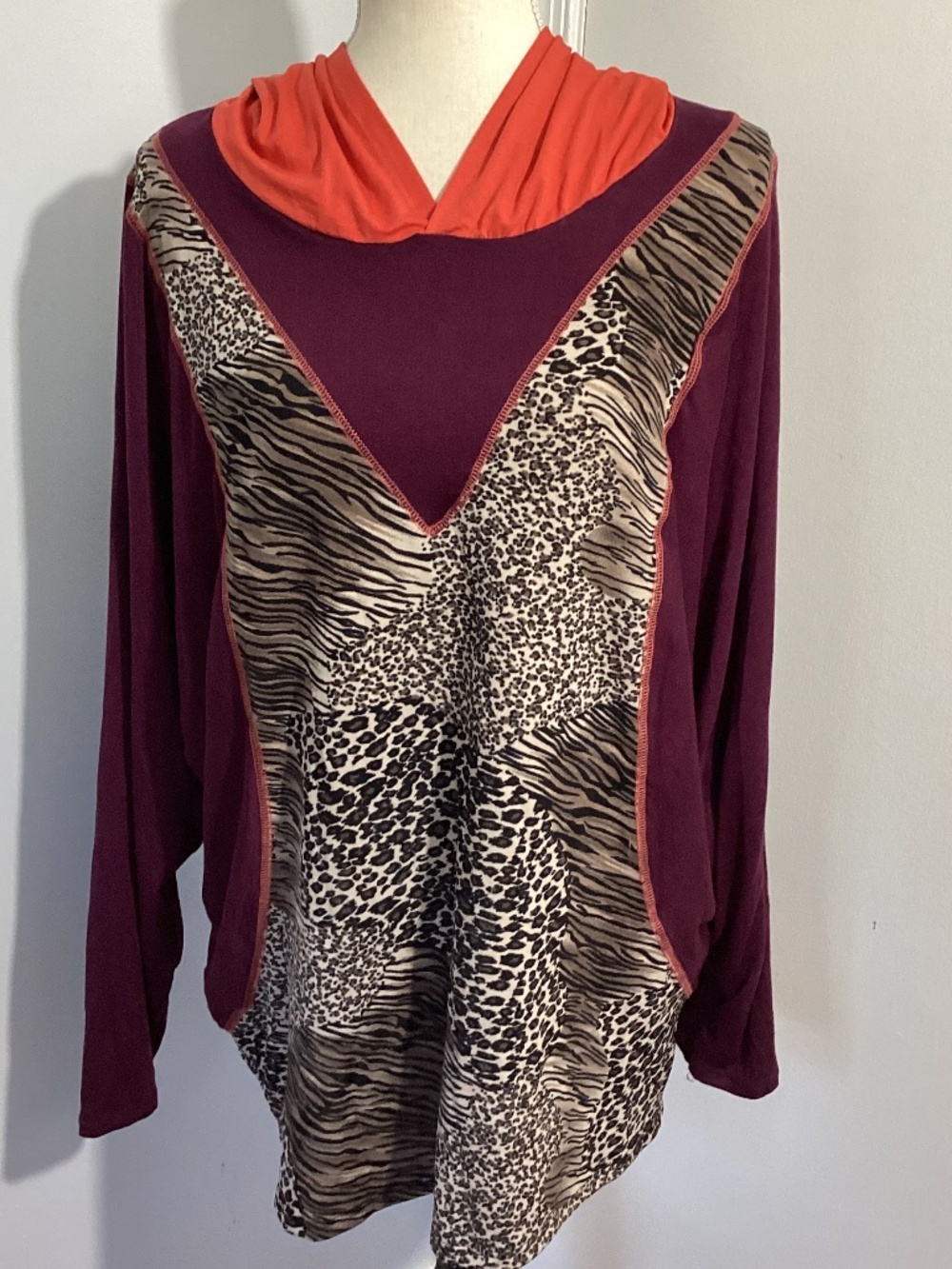 NWOT STORY TELLER PLUS 1X HOODED TUNIC ANIMAL PRINT COLOR BLOCK MIXED MEDIA